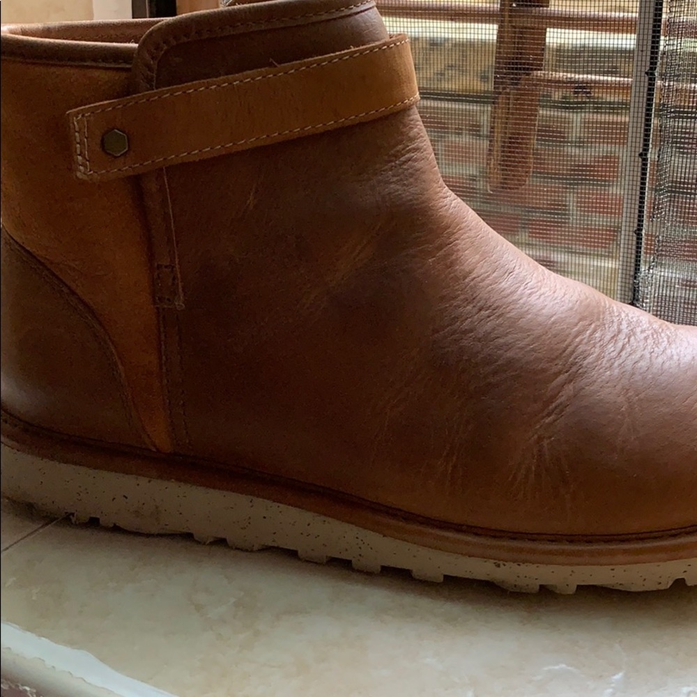 Ugg w Rella - Picture 3 of 4